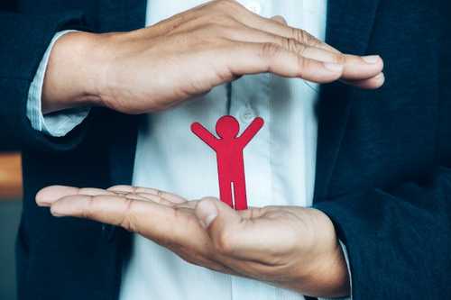 Seguro obrigatório e Seguro de Vida. Considerações