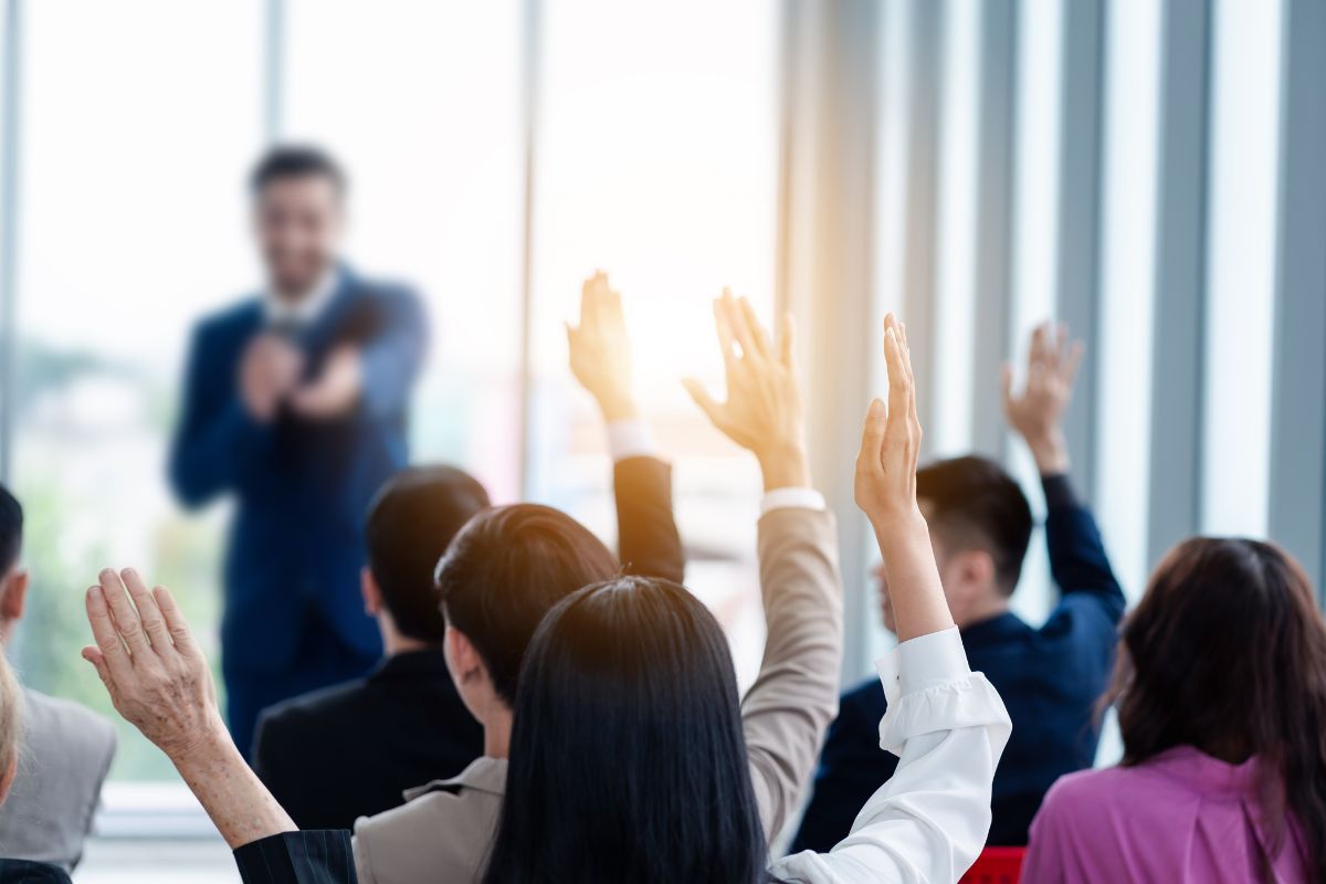 Assembleias condominiais: como tornar as reuniões mais eficientes e participativas